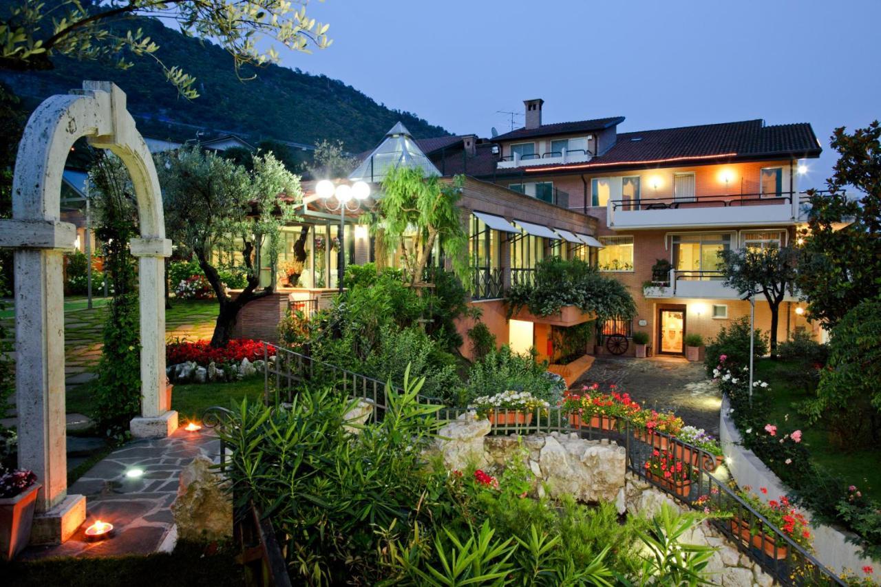 Hotel Des Reves Sant'Elia Fiumerapido Екстер'єр фото