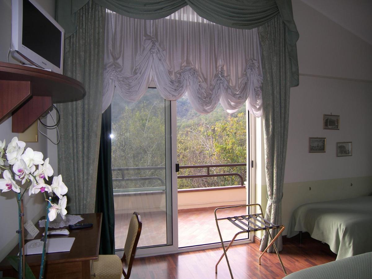 Hotel Des Reves Sant'Elia Fiumerapido Екстер'єр фото